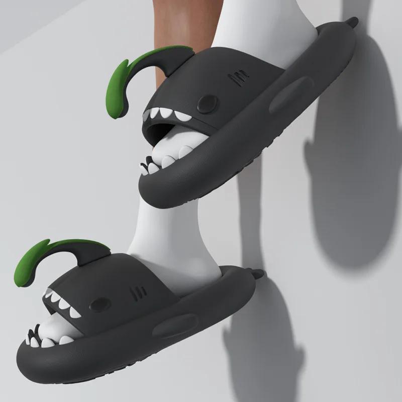 Zapatillas de tiburón de suela gruesa de 4cm para mujeres y hombres, toboganes de playa para interiores, lindas sandalias de calle de verano para parejas con linterna brillante nocturna DIY