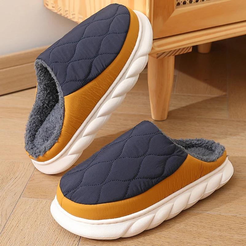 Bebealy, zapatos de invierno para hombre, zapatillas cortas de felpa para hombre, zapatos de casa antideslizantes de piel para exteriores, zapatos informales peludos suaves y acogedores para hombre y mujer